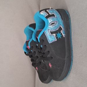 DC TODDLER  GIRL  RUNNERS